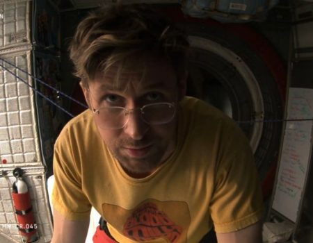 Почему все говорят о фильме «Проект «Аве Мария» с Райаном и можно ли его посмотреть в Украине