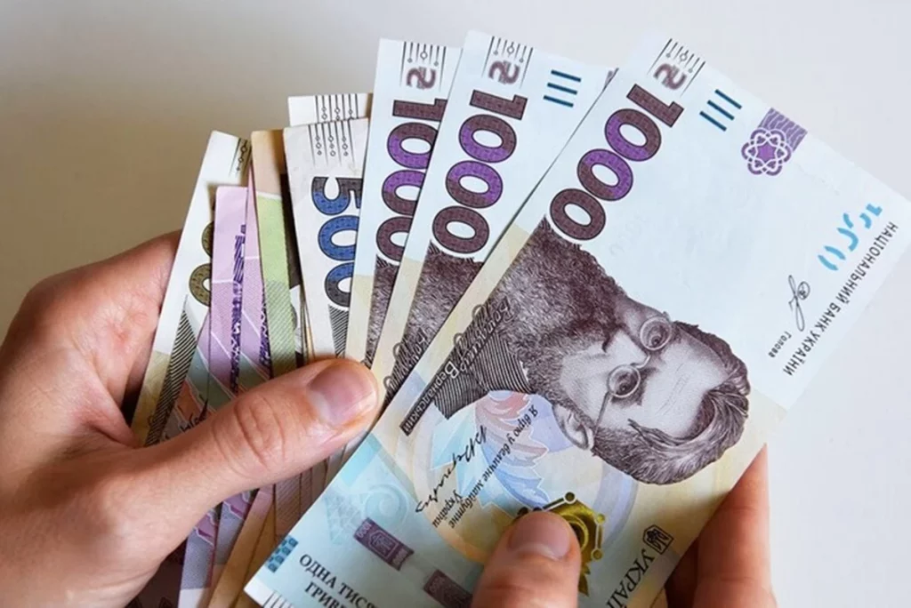 Выплата пенсии под угрозой: кому из украинцев нужно срочно обратиться в ПФУ Выплата пенсии под угрозой: кому из украинцев нужно срочно обратиться в ПФУ