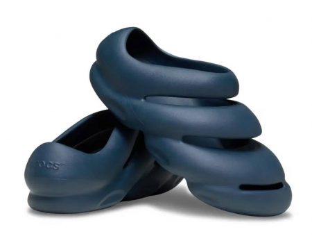 Crocs выпустил The Roy: цена, дата продаж и почему модель выглядит так странно