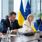Украина открыла первый кластер переговоров с ЕС: можно ли вступить по ускоренной процедуре
