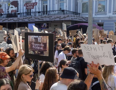 В Киеве второй день митингуют в поддержку Федорова: что требуют люди и как ответила власть
