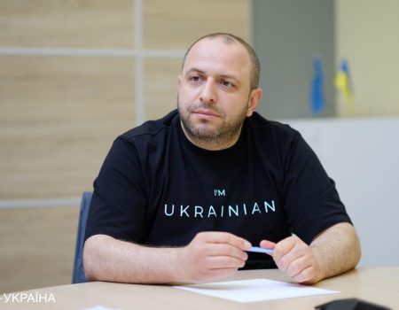 Кто такой Рустем Умеров: путь от депутата и министра обороны до руководителя СВРУ