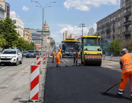 В Киеве перекрывают два популярных проспекта: где ограничили движение с 10 августа