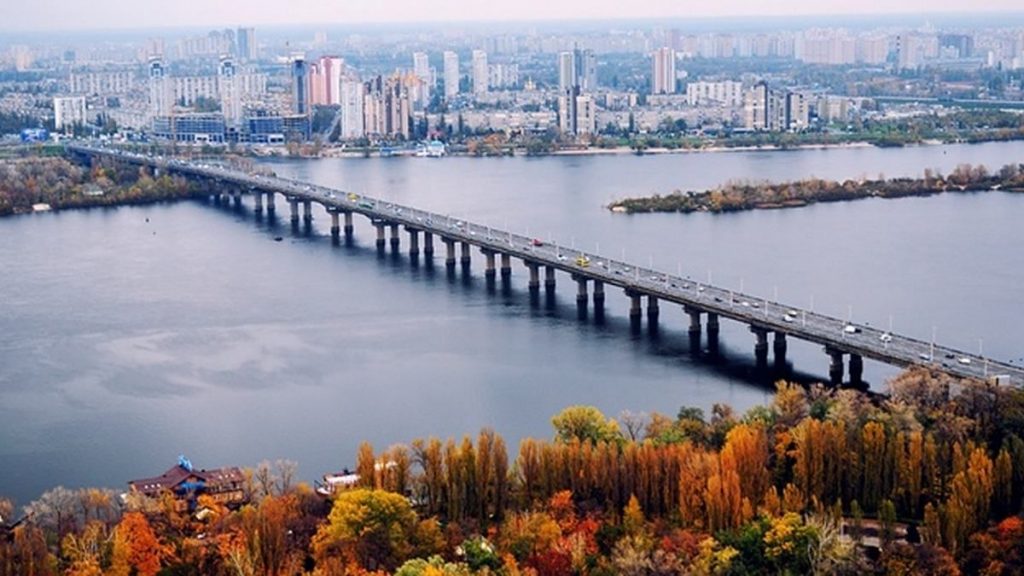 Мост Патона частично перекроют с 4 сентября: что изменится для водителей в Киеве