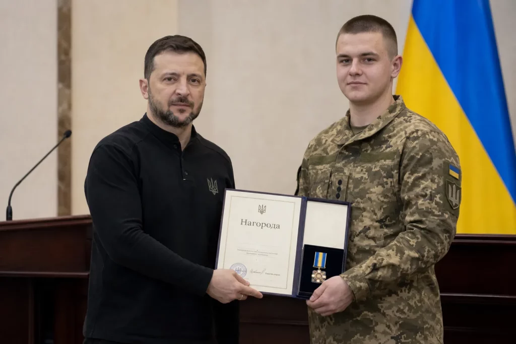 Степан Каплунов во время официального мероприятия или вручения военной награды